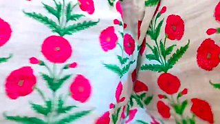 Desi Bhabhi Faryal Home Alone Hardcore Hindi Audio - Tight Pussy Doggy Style Blowjob