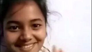 Uber-cute Indian Teenie Naked Vid Call Par Hindi Mms