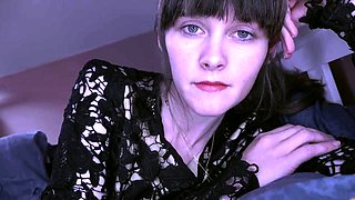 Sydney Harwin – Inside Mommy