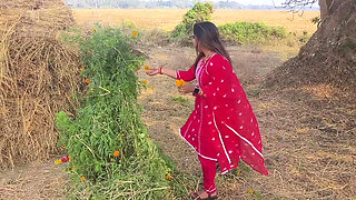 Mature Indian Wife Blowjob Kissing Scenes and Boobs Press Outdoor