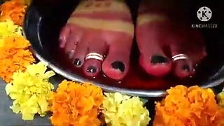 Indian mistress has her feet worshipped by slave