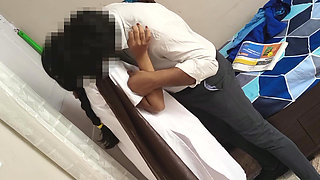 Young Virgin Girl Has First Time Sex with Her BF