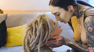 Burlesque Tattooed Minxs Big Tits Strap-on Fuck