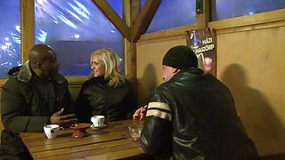 Blow job heaven with Linda's lips wrapped around a massive black dick