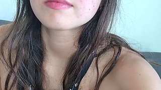 Amateur Teen Brunette masturbate on webcam