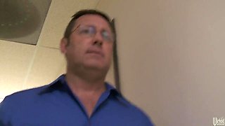 Lela Star young heart ignites with big dick hardcore squirt