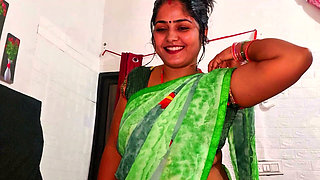 Desi Bhabhi Having Sex with Boyfriend While Call Talking to Husband Hindi Sex