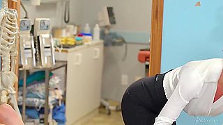 Savannah Sixx, Kit Mercer & Vanessa Sky - Playing Doctor