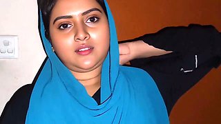 New Viral Indian Beautiful Girlfriend Cooks Food for