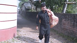 Chalak Kambal bechene aaya Kambalwala Badi dushwali Malkin ko akale pakar khub maje se choda ( Hindi Audio )