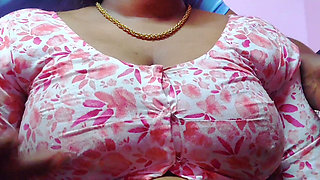 Homely Aunty Seduced Her Boyfriend With Her Boobs