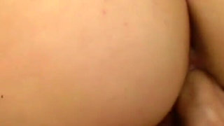Horny stud gives facial to beautiful teen