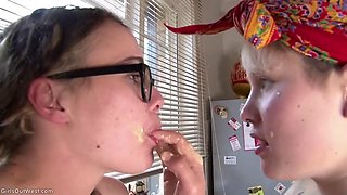 Pepper And Rosie - Xmas Lunch Lesbian Fisting