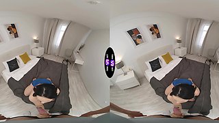 Black RiRi's sensual lips tease in VR