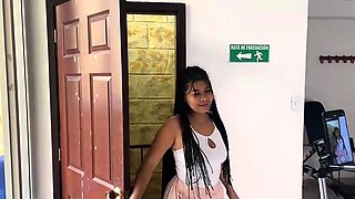Olivia Ryder Blonde Blowjob Brunette Car Handjob