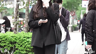 Street Scout Rejects Beauty, But She Debuts With Huge Fake Tits And Cumshot