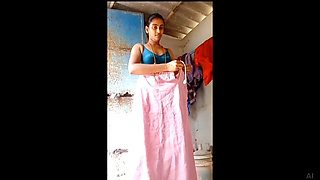 Bhabhi Was Changing Clothes in the Bedroom, I Had Ghost Sex with Bhabhi at Night