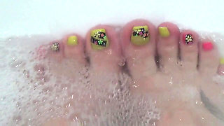 Toes, toe nails and foot fetish!!!