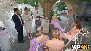 Vip4k. bride was having a nasty porn with a toastmaster while the groom was watching