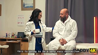 Daddy4k. deviant nurse is cheating right in the doctor's office