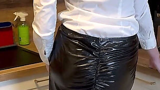 Slut Picked up in the Office and Persuaded to Blowjob! Full Load on the Office Slut!