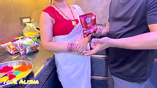 Holi Mein Bhabhi Ki Kholdi Choli aur Chud Ke Boli Happy Holi!!!!!!!!!!!!!!!!