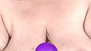 Look at That Squirting Juice Drip From the New Sex Toy She Fucks N Squirts so Much