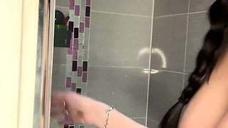 Amateur super hot brunette masturbating 3 mp4