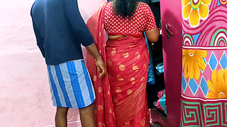 Desi Aunty Screams in Hurt While Having Anal Sex.