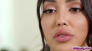 Kayler Gunner Does Lesbian Sex with Vanessa Sky