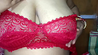 Bhabhi ji ne apani boobs aur choot dikhaye sexy bhabhi