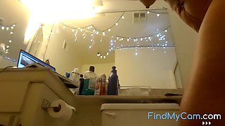 Mature mom babe enjoys sensual anal toy solo