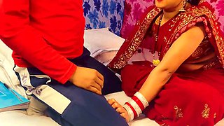 Indian Young Stepmom Sex in hindi