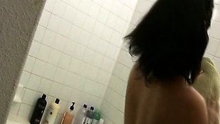 My Busty Ex Girlfriend Shows Naked In the Bathtub