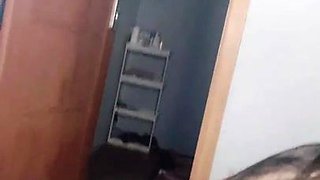 Lagi Meres Asi, Eh Ada Yang Ngintip Dari Loteng - Amateur