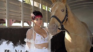 Curvy latina Mia Valentine likes to ride
