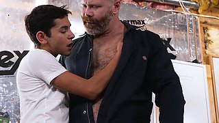 Twink bottom pounded hard by huge DILF