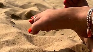 Flexible foot fetish masturbating with feet and hands