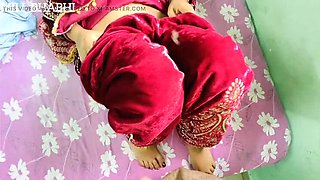 Desi Indian Girl First Night Sex - Mili Bhabi Tight Pussy Fuck in Hindi