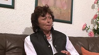 Traffic Control Lady Gets Cum On Her Pussy - Big Tits Amateur