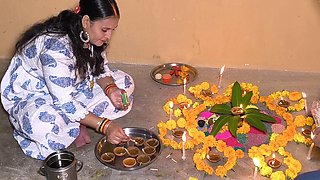 Indian Puja Bhabhi delivers intense sensual diwali hardcore blowjob pleasure