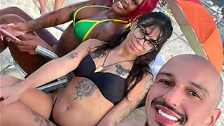 I met 2 hotties on Copacabana beach and asked them to do porn.