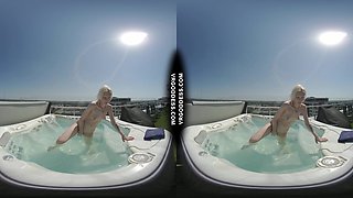 Penthouse Rooftop Jacuzzi Hot Ingrida Smoking And Masturbating In The Sun